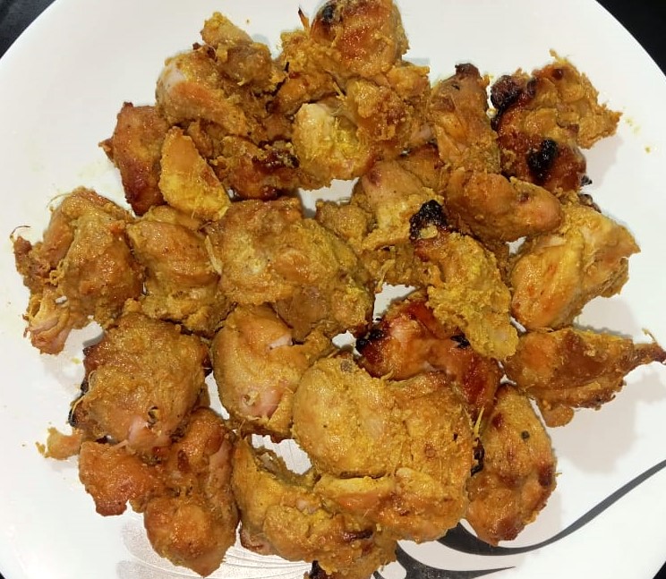 CHICKEN GARLIC TIKKA